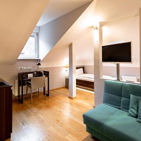 Heidelworld Aparthotel Heidelberg Bagian luar foto