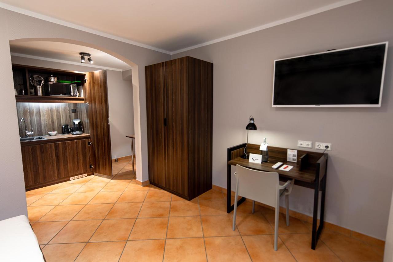 Heidelworld Aparthotel Heidelberg Bagian luar foto