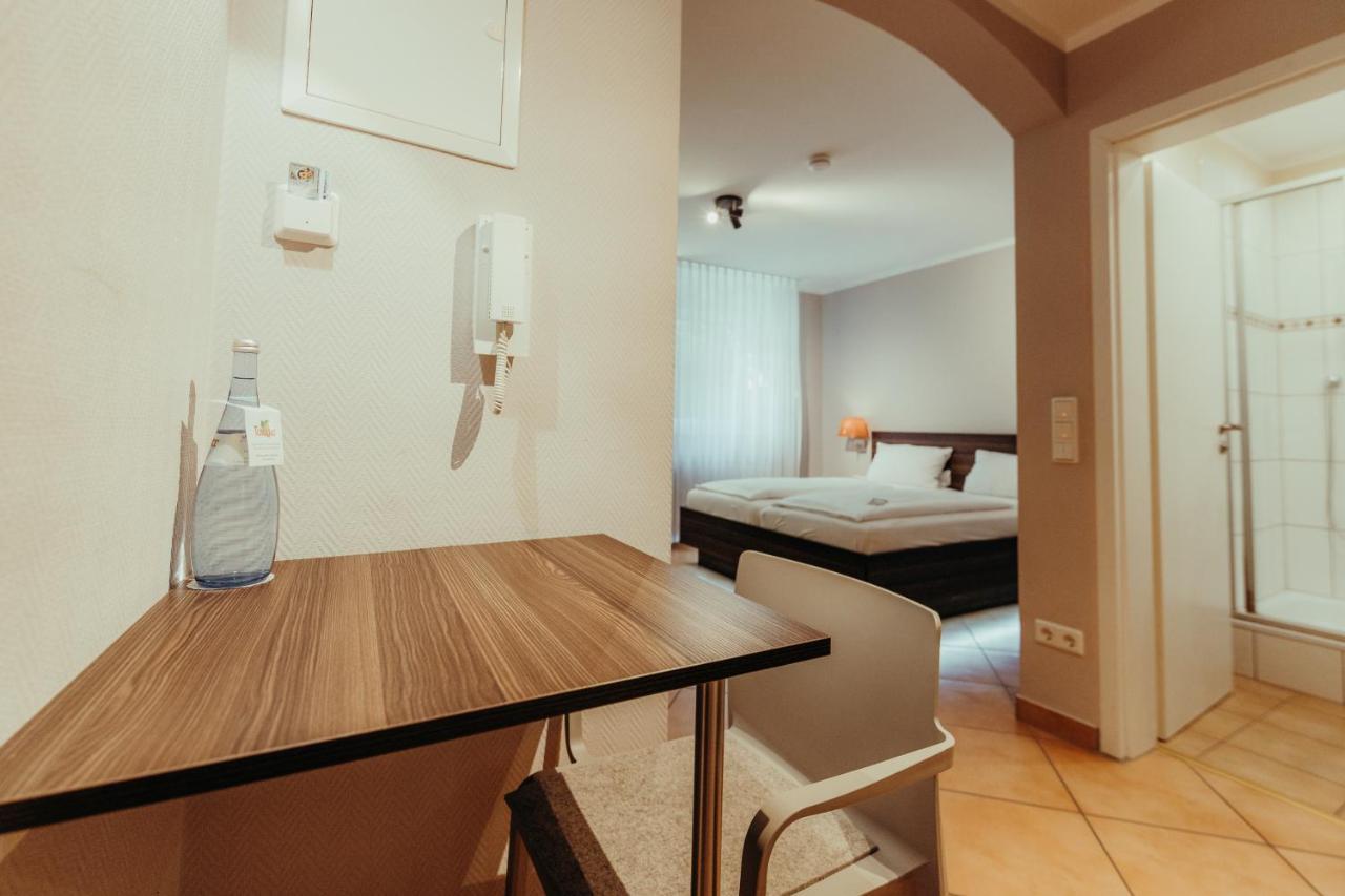 Heidelworld Aparthotel Heidelberg Bagian luar foto