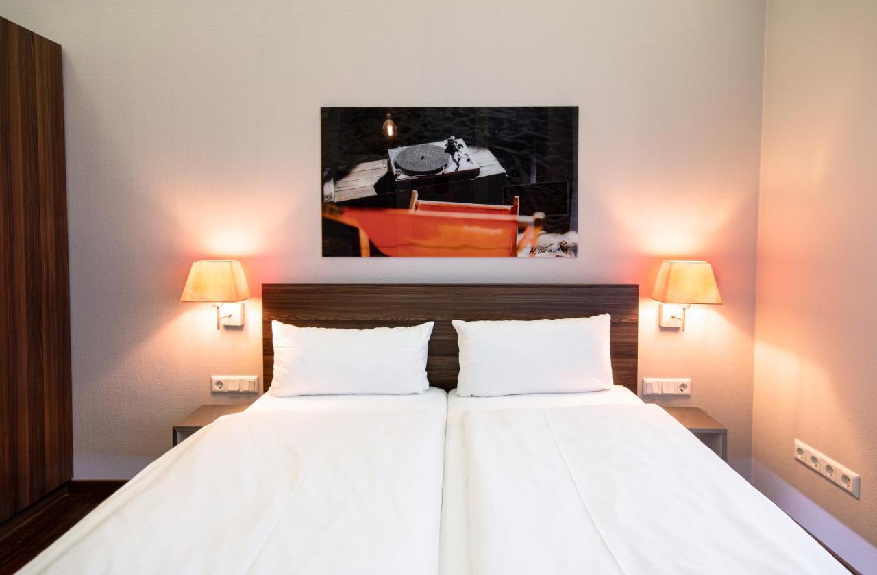 Heidelworld Aparthotel Heidelberg Bagian luar foto